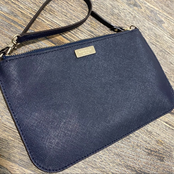 Navy Blue Kate Spade Medium Wristlet - Picture 1 of 4
